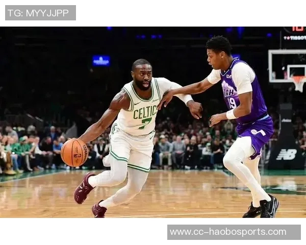 杰伦布朗首节狂砍15分展现强大攻击力助球队掌控比赛节奏 杰伦布朗首节狂砍15分展现强大攻击力助球队掌控比赛节奏