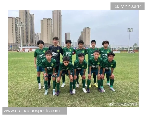 北京队在中国足协青少年足球锦标赛U15组中以3-0战胜上海队成功夺冠