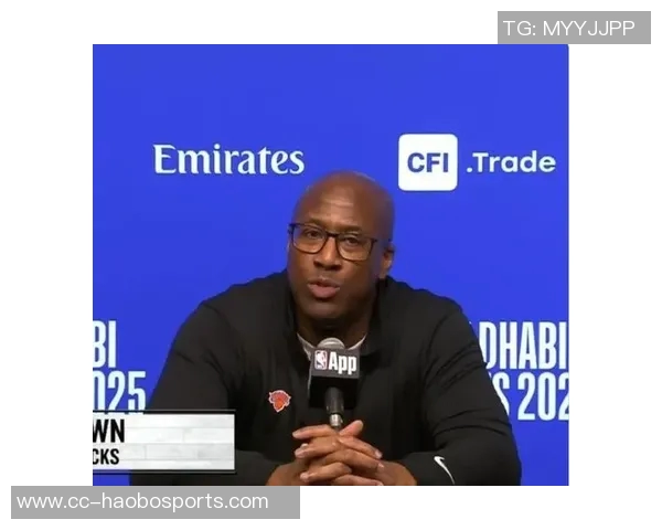 迈克布朗在勇士拓展进攻理念但坚实防守基础依然不可或缺