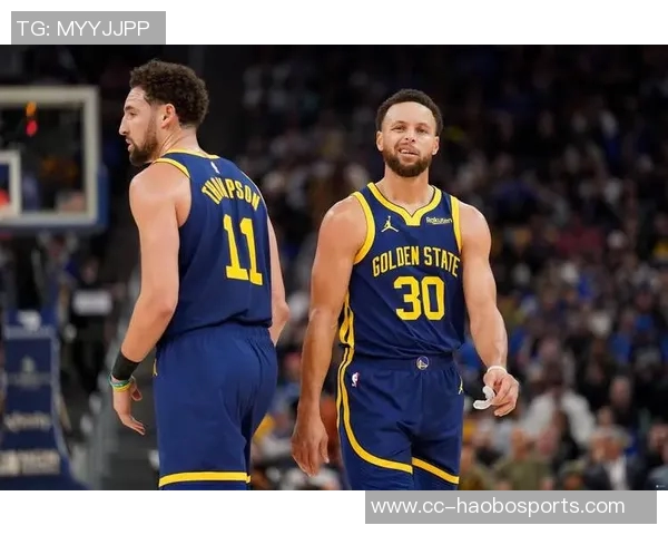 徐静雨建议勇士老年队合理分配出场时间库明加应超35分钟库里应少于30分钟