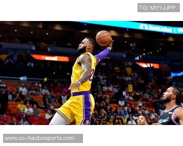 詹姆斯缺席赛季初湖人前五场对决勇士与狼队挑战艰巨