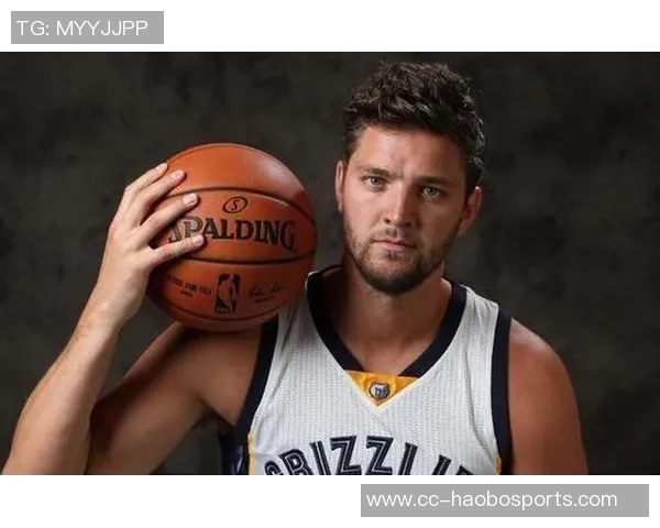 帕森斯：西部球队如雷霆掘金火箭和有文班的马刺实力超越湖人